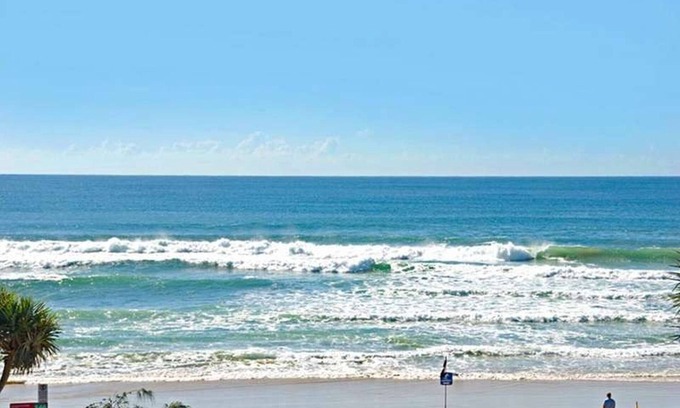 Maroochydore Apartment | Beaches on Maroochy