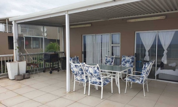 Umdloti Apartment | Beachfront Apartment