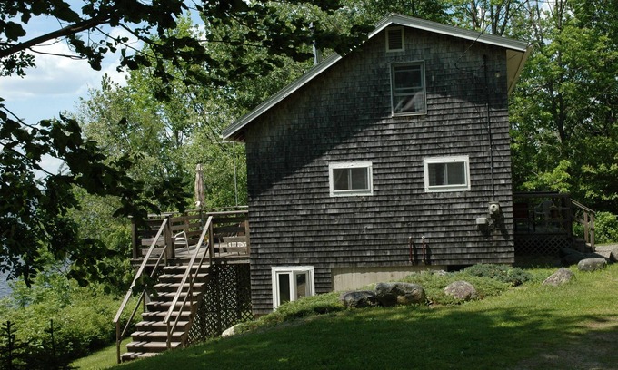 Penobscot House | Beachfront Family Retreat Or Just Some Peace and Quiet
