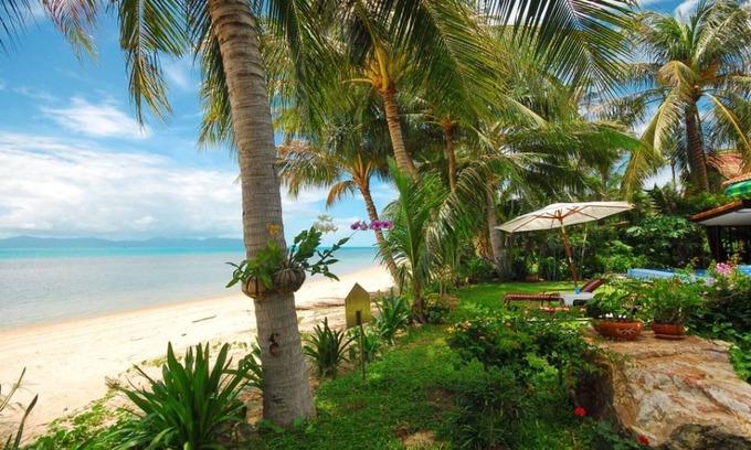 Bang Po Villa | Beachfront Oasis with Private Pool and Jacuzzi on Samui's Bang Por Beach
