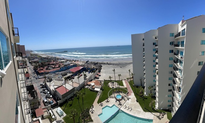 Centro Playas Condo | Beachfront Penthouse in downtown Rosarito Beach