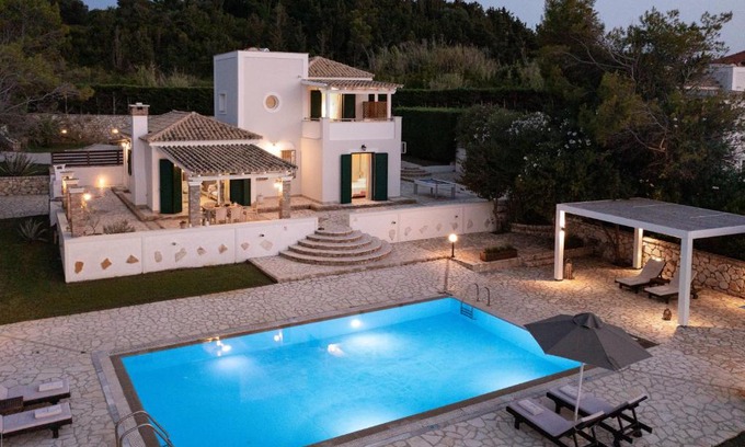 Sidari Villa | Beachfront Villa Dionysos - With private beach