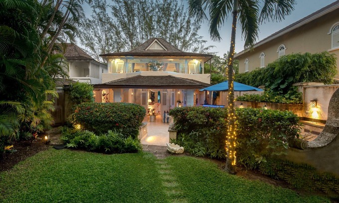 Gibbs Bay Villa | Beachfront Villa with Plunge Pool - Harmony House