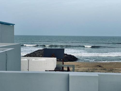 Vadanemelli Villa | Beachscape , 4BHK with dive in theatre