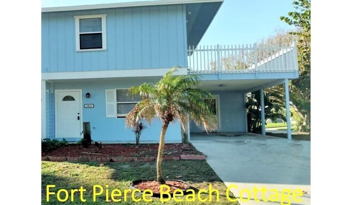 Fort Pierce House | 🌊 Beachside Cottage, Great Neighborhood 🐶 Pet Friendly 🏖️ Parks/Sunsets