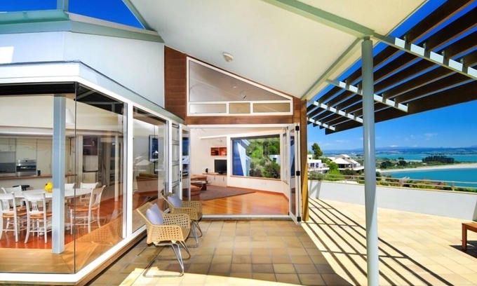 Britannia Heights House | BeachViews - Architectural with Incredible views over the Beach & Tasman Bay!