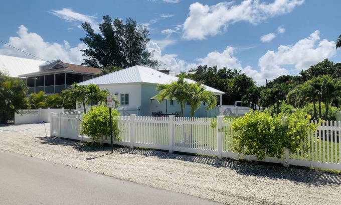 Anna Maria House | Bean Point Beach Cottage -North End of Island beautiful white sand and sunsets!