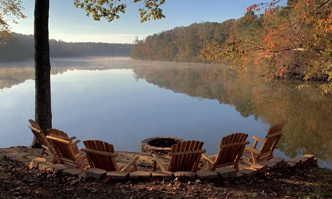 Phil Campbell House | Bear Creek Lake Front Home