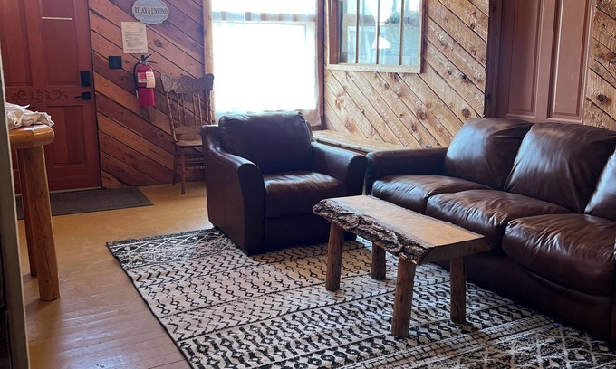 Paris House | Bear Lake Family Reunions, Group Gatherings, Corporate Retreats