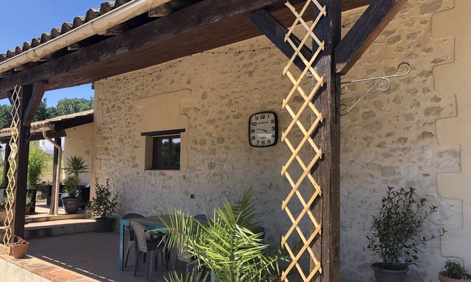 Saint-Colomb-de-Lauzun House | Beautiful detached house with PRIVATE salt water 10m x 4.2m SWIMMING POOL