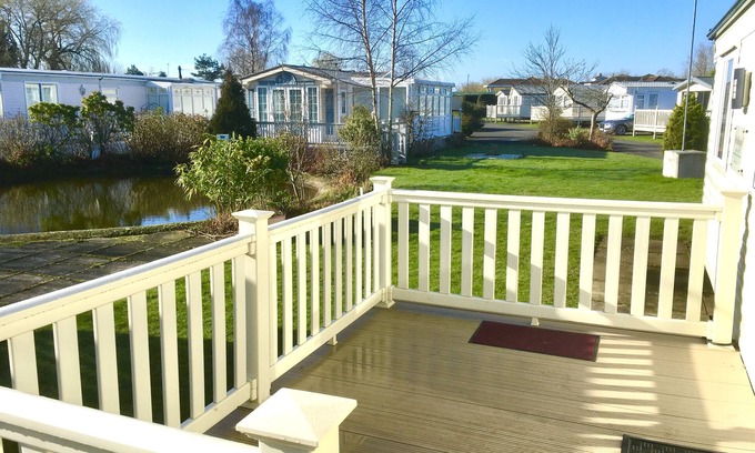 Skegness Cabin | Beautiful 3 bed caravan, SouthviewPark Skegness