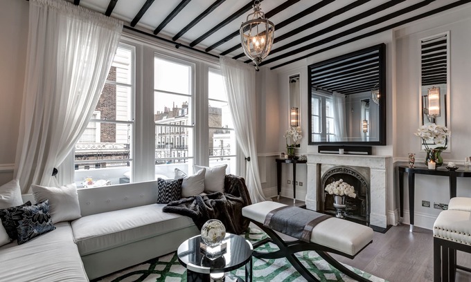 Warwick House | Beautiful 3 bed home, with amazing terrace & Super-fast Internet 1GB/1GB