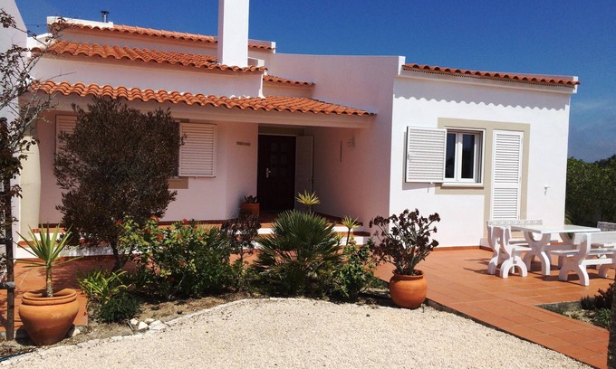 Aljezur Villa | Beautiful 4 bedroom villa with panoramic ocean views