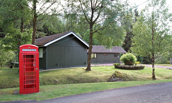 Crianlarich Apartment | Beautiful 4 star, 2 bedroom chalet with mountain views. A true Highland landscape all around