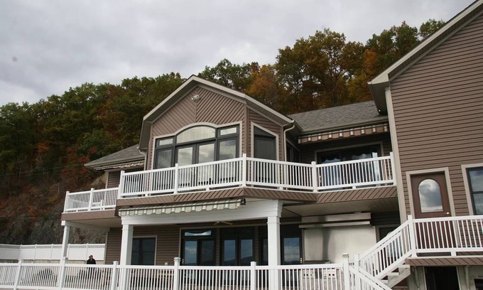 Town of Ledyard House | Beautiful, 5 bedroom, waterfront property on Cayuga lake!