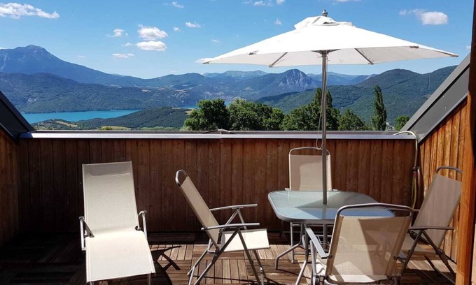 Chorges Apartment | Beautiful 83 M2 apartment overlooking Lake Serre-Ponçon