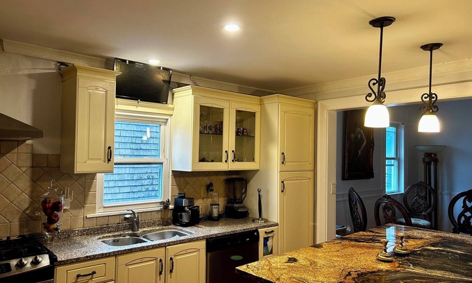 Bayonne Apartment | Beautiful and cozy department. Pet friendly.
