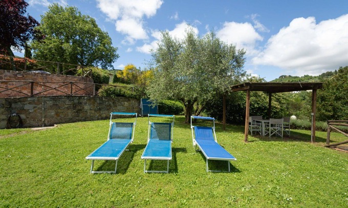 Greve in Chianti House | Beautiful apartment in villa for 8 guests with WIFI, pool, TV, patio, pets allowed and parking