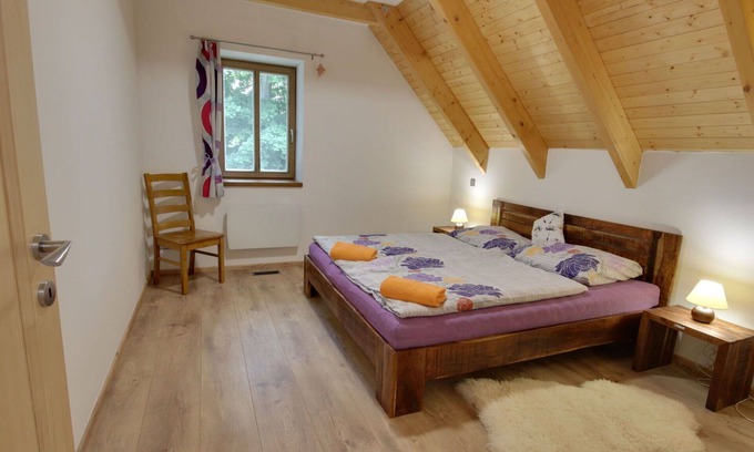 Tanvald Apartment | Beautiful apartment for 12 people with WIFI, TV, terrace and parking