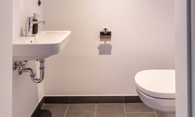 Fronhausen Apartment | Beautiful apartment for 4 guests with WIFI, TV, patio and parking