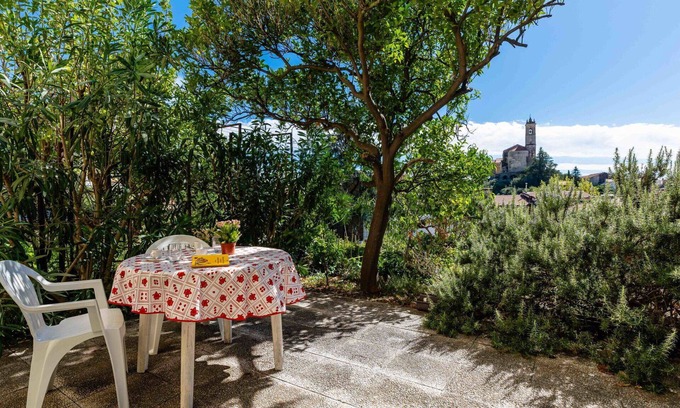 Castellaro Apartment | Beautiful apartment for 2 people with terrace and parking