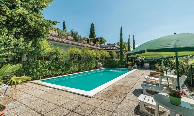 Collesanto Apartment | Beautiful apartment in Magione -PG-