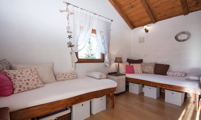 Zaton Apartment | Beautiful apartment near Beach Zvizda
