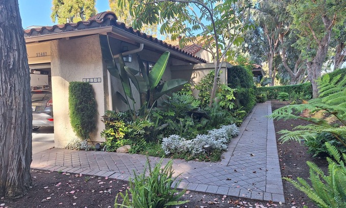 San Juan Capistrano House | Beautiful beach close pet friendly townhome