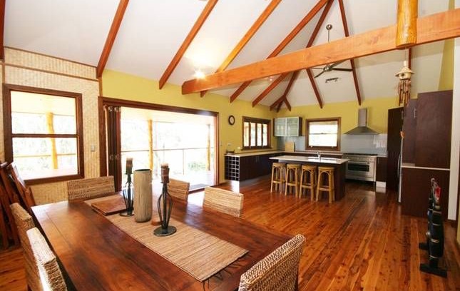 Tarbuck Bay House | BEAUTIFUL BALI VIEW, PACIFIC PALMS **Fri 20-27 Dec available: $2,100/wk**