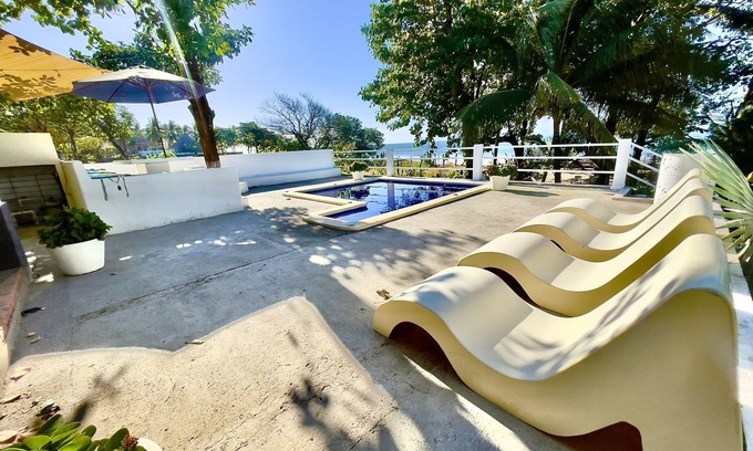 Llano de Los Patos Villa | Beautiful beach house on private beach and perfect beach break