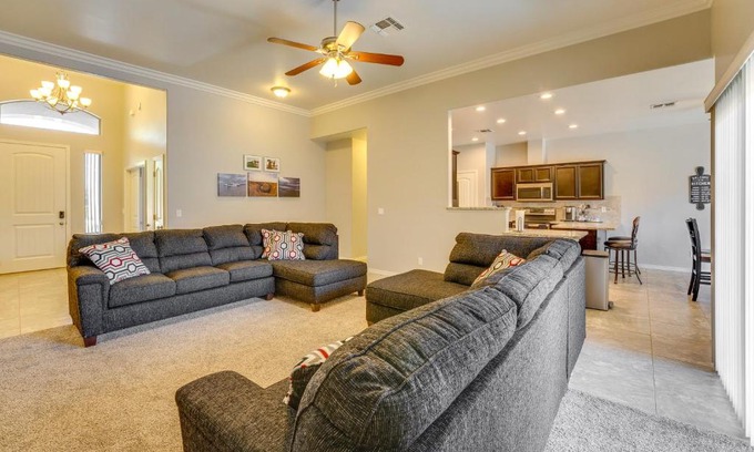Sunridge Estates House | Beautiful Bullhead City Home Rental with Yard!