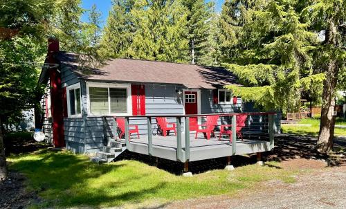 Nordman House | Beautiful Bungalow and Bunk House, Close to Lake