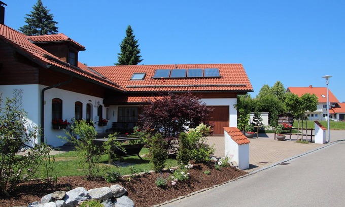 Argenbuhl Apartment | Beautiful country-style vacation apartment