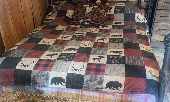 Eureka Cabin | Beautiful cabin with rustic charm in Eureka, MT!