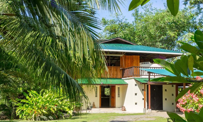 Puerto Jimenez House | Beautiful Cabo Matapalo beach home close to the Corcovado Nacional Park