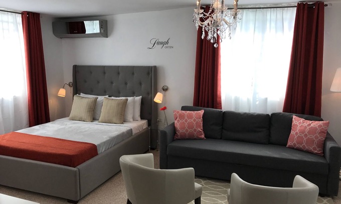 Ponce Centro Apartment | Beautiful Chandeliers, Cozy & Enjoyable Studio - Balcony/FREE WIFI - 302
