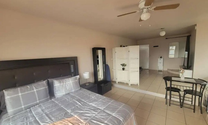 Zona Centro Apartment | Beautiful & Comfortable Studio