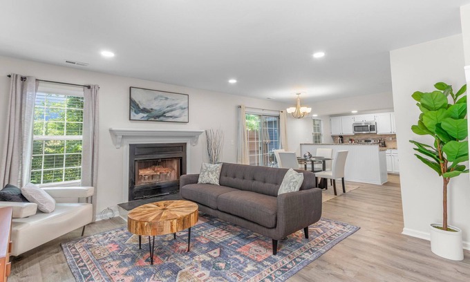 Northwest Condo | Beautiful Condo in Town Center