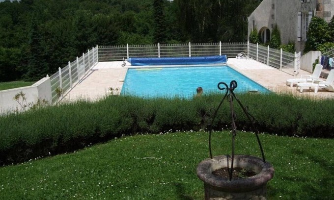 SammarÃ§olles House | Beautiful converted farmhouse in Saint-Sauvant with private heated pool