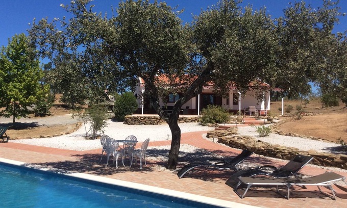 Aldeia dos Palheiros Cottage | Beautiful country villa with luxury swimming pool and relaxing Hot Tub