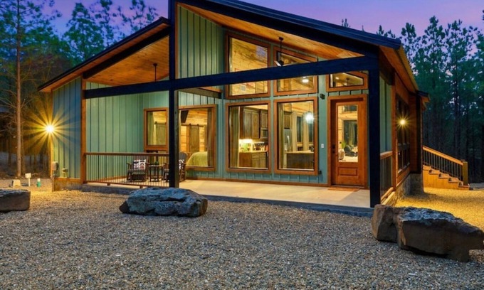 Pickens Cabin | Beautiful Couples Cabin nestled in the woods