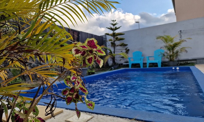 Sainte-Suzanne Apartment | Beautiful, cozy, recent, bright apartment 15 min from Gillot airport