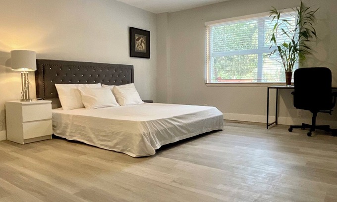 Laidlaw House | Beautiful Entire Suite 2 Bedroom Vancouver-Hope, BC