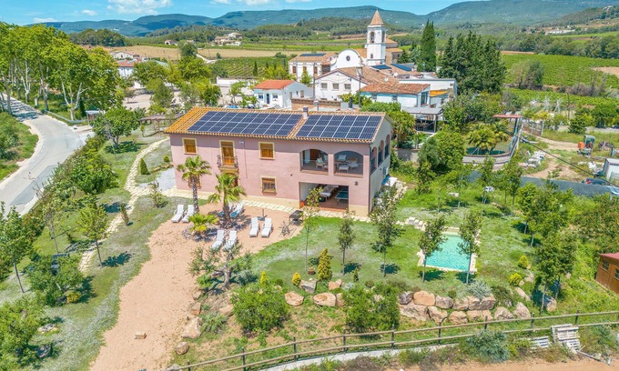 Font-Rubi House | Beautiful home in Guardiola de Fontrubí