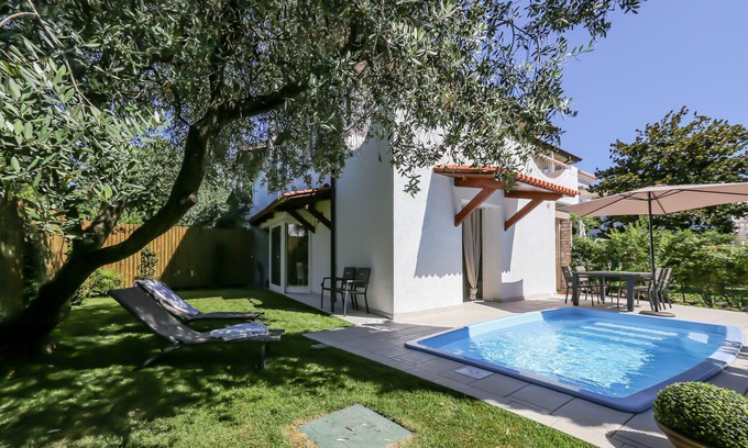 Colombare Villa | Beautiful exclusive villa 50 meters from the lake