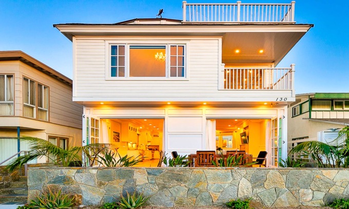 Balboa Island House | Beautiful family home with stunning views & rooftop deck