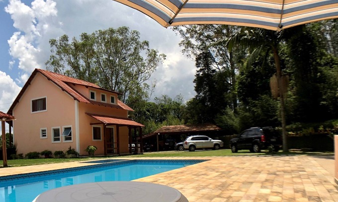 Cabreuva House | Beautiful Farmhouse with pool - sleeps 15