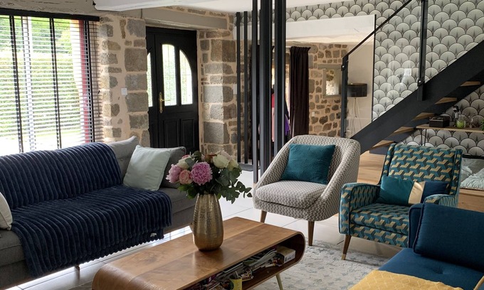 Combourg House | Beautiful farmhouse with swimming pool between Rennes and St Malo