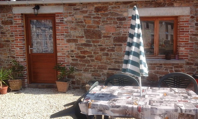 Gajoubert Cottage | Beautiful gîte on a working farm