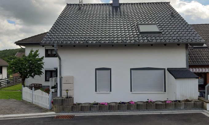 Holzheim House | Beautiful holiday home Pets permitted walking trips Lakes Jousting Golf